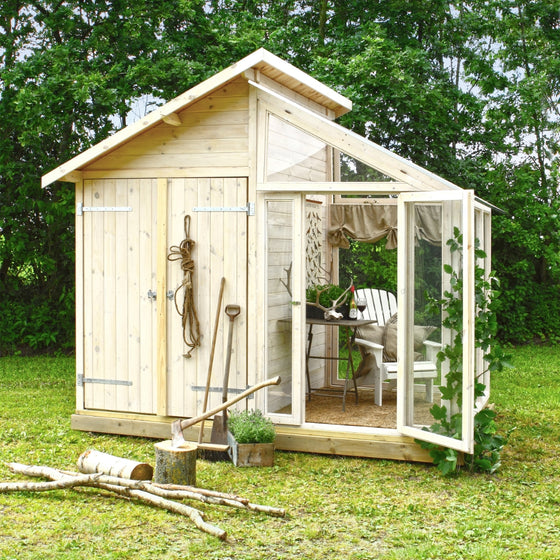 Ubehandlet trædrivhus med åben rude og gardin i tagkonstruktion 6,6 m²