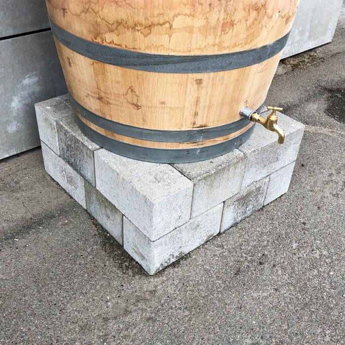 Regnvandstønde i egetræ, 225 liter