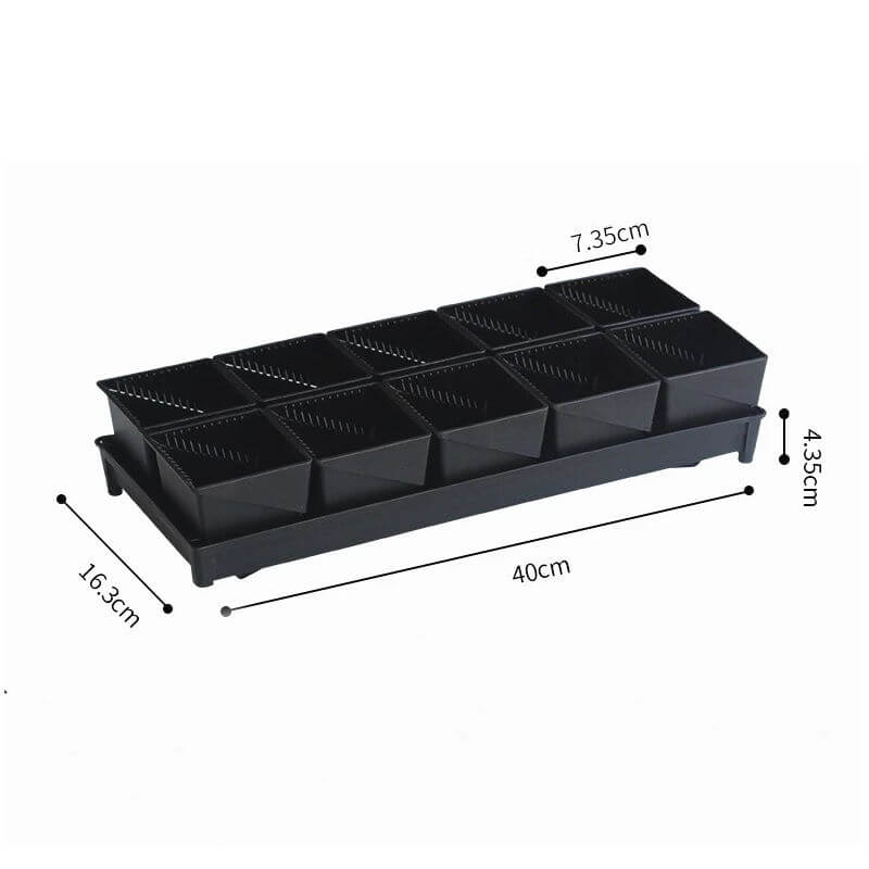 plantebakke med krukker