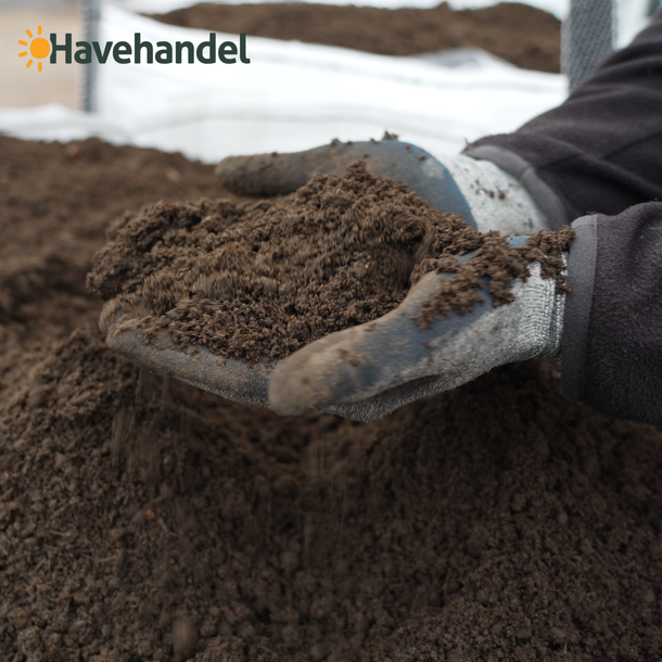 Havehandel viser harpet muld frem
